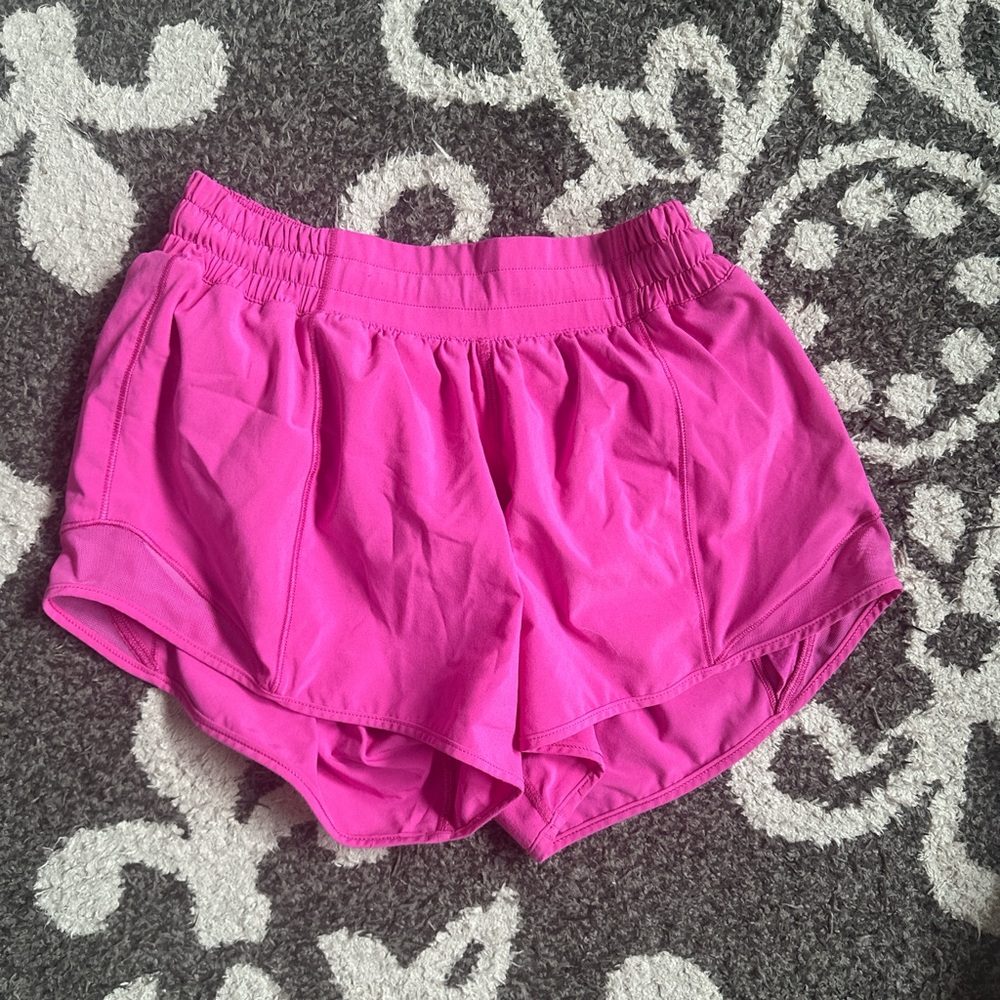 Size 4 lululemon hotty hot shorts